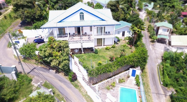 VILLA ROSCIA - Mahé