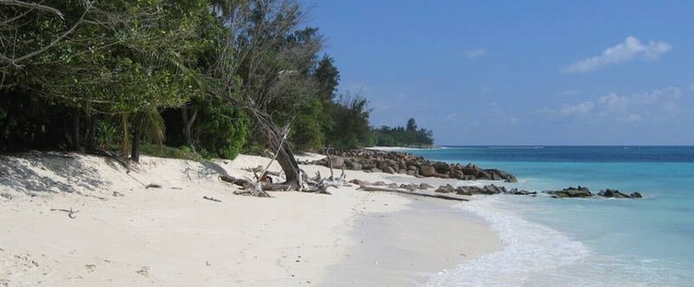 CASTELLO BEACH HOTEL - Praslin