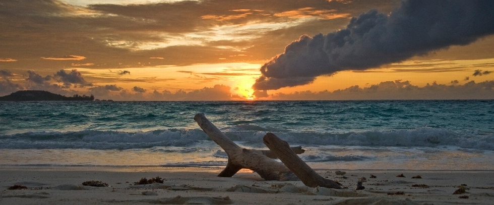 CASTELLO BEACH HOTEL - Praslin