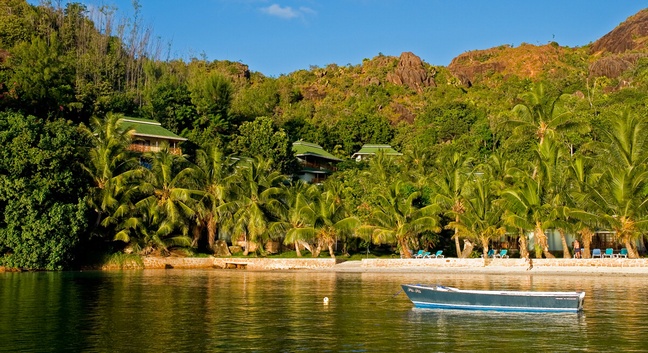 COMBO 10 NIGHTS MAHE/PRASLIN - DELUXE HOTELS - Seychelles