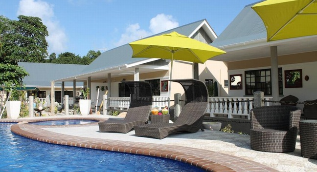 CABANES DES ANGES - La Digue