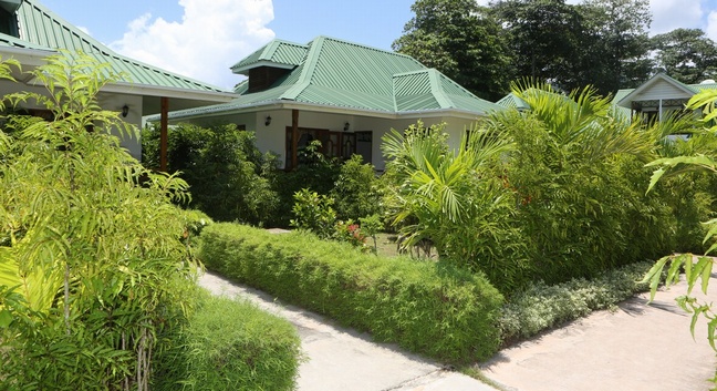 LE SURMER CHALETS LA DIGUE - La Digue
