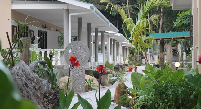 CABANES DES ANGES - La Digue