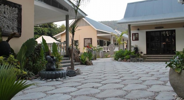 CABANES DES ANGES - La Digue